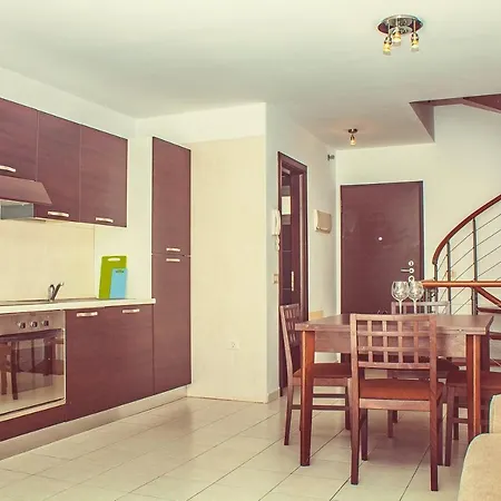 Modern Townhouse In Callao Salvaje Cs 109 Apartman