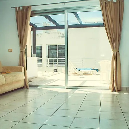 Modern Townhouse In Callao Salvaje Cs 109 Apartman